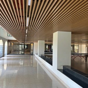 Trần nhôm là gì? Ưu điểm của trần nhôm là gì?