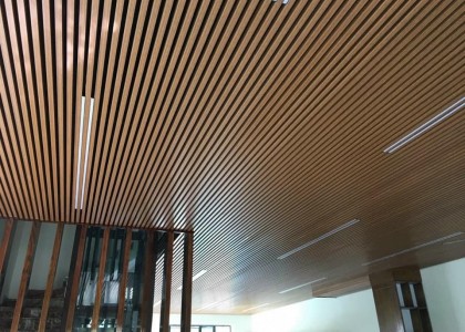 Trần nhôm Linear U-Shaped